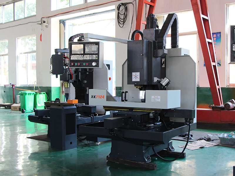 三軸數(shù)控銑床